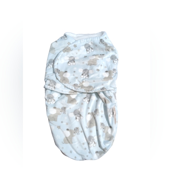 ๐ผ 4 for $10 Baby Swaddle Blanket Fuzzy - Picture 2 of 2